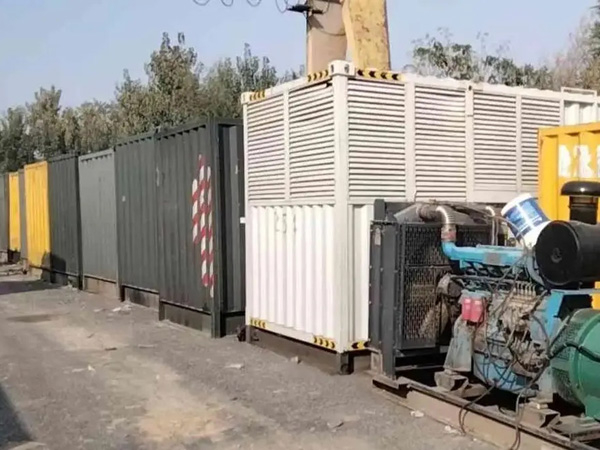 杭州200KW柴油发电机机组每小时油耗是多少?